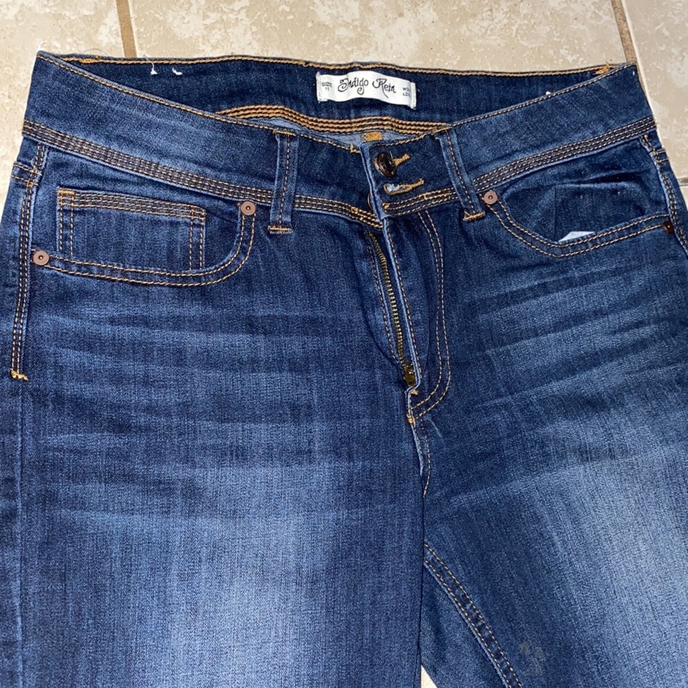Jeans - Picture 2 of 3